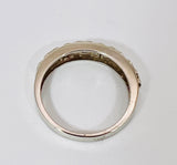 10k White Gold Round Cut 8pt Diamond Heart Band Ring