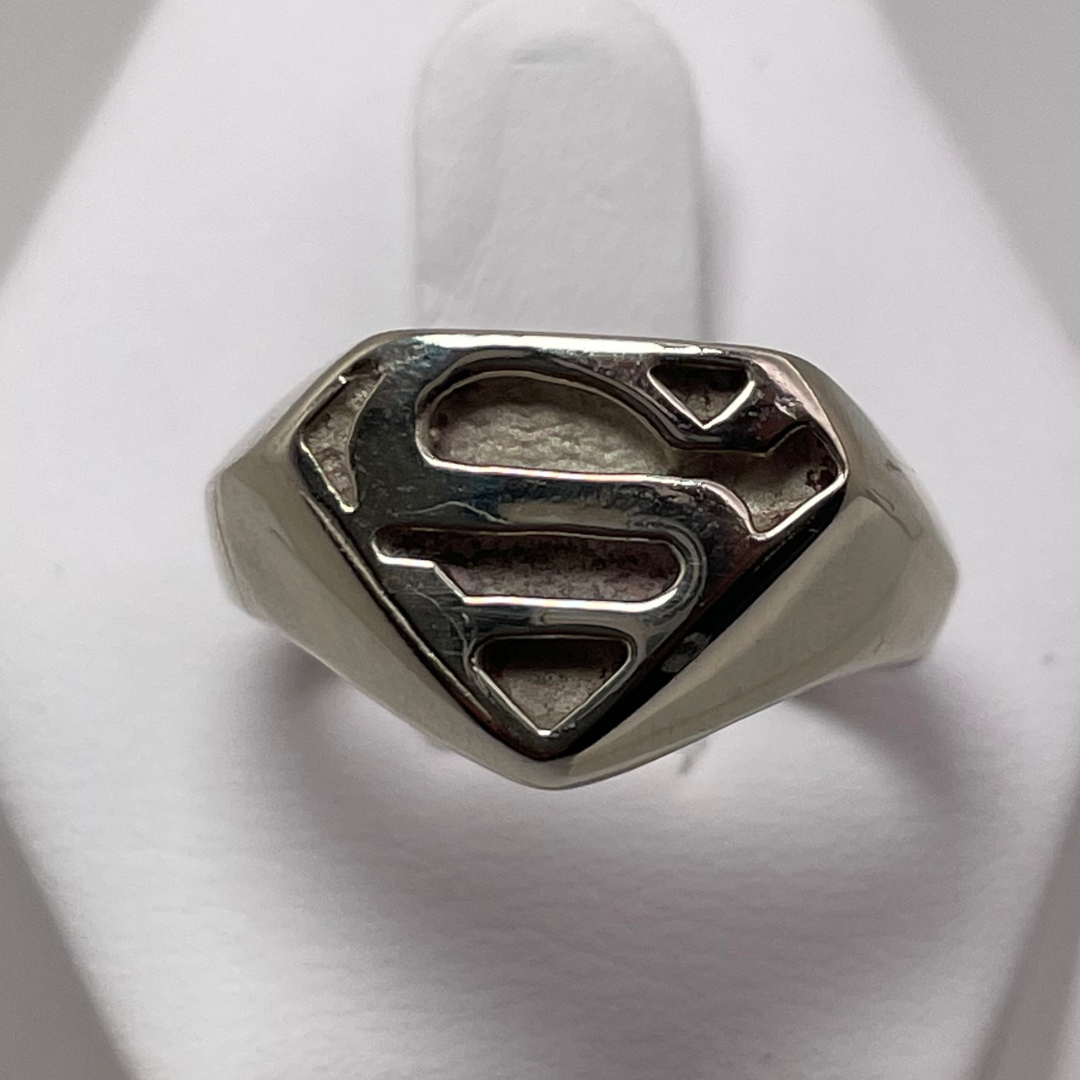 10k White Gold Superman Ring