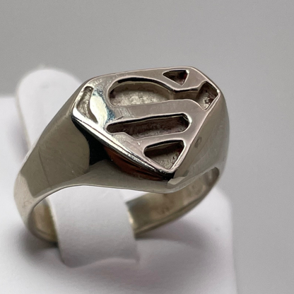 10k White Gold Superman Ring