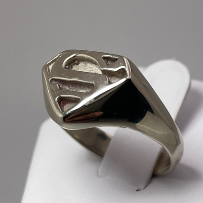 10k White Gold Superman Ring