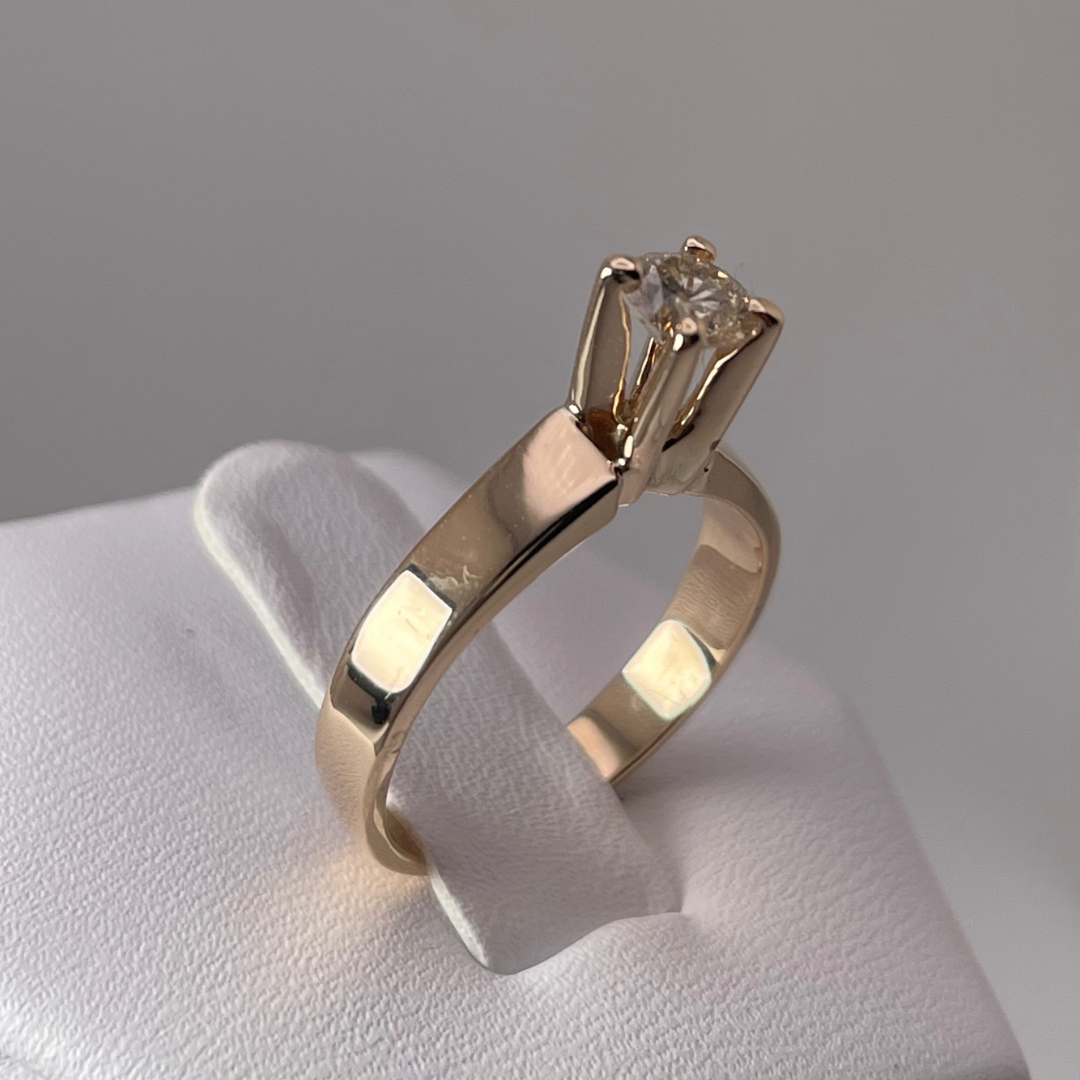 14k Yellow Gold Round Cut 35pt Diamond Solitaire Ring