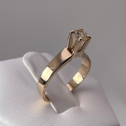 14k Yellow Gold Round Cut 35pt Diamond Solitaire Ring
