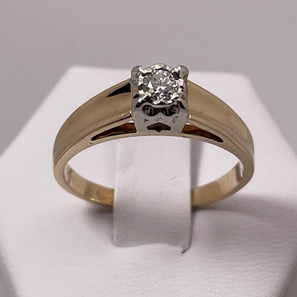 14k Yellow Gold Round Cut 0.14ct Diamond Solitaire Ring
