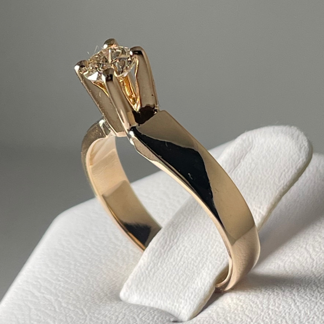 14k Yellow Gold Round Cut 35pt Diamond Solitaire Ring