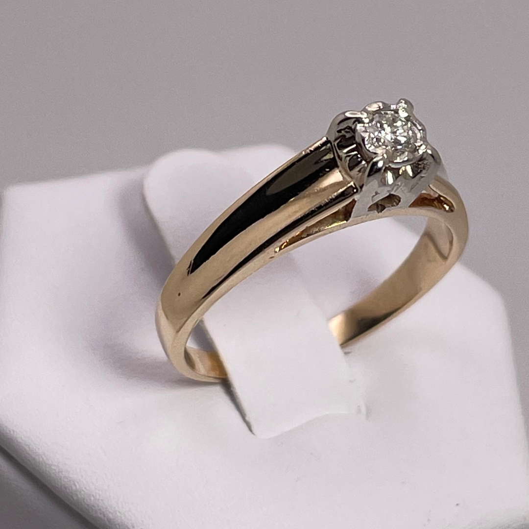 14k Yellow Gold Round Cut 0.14ct Diamond Solitaire Ring