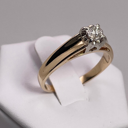 14k Yellow Gold Round Cut 0.14ct Diamond Solitaire Ring