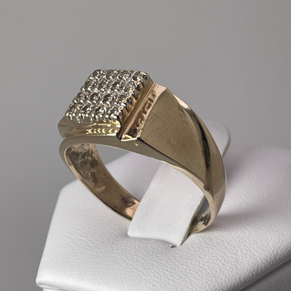 10K Yellow Gold Square Pave 0.16 ct Diamond Ring