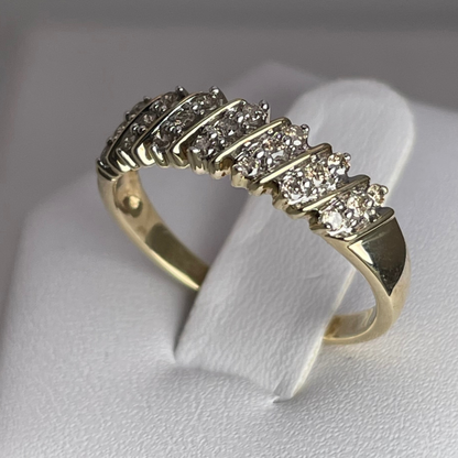 10k Yellow Gold 0.21ct Diamond Ring / Wedding Band