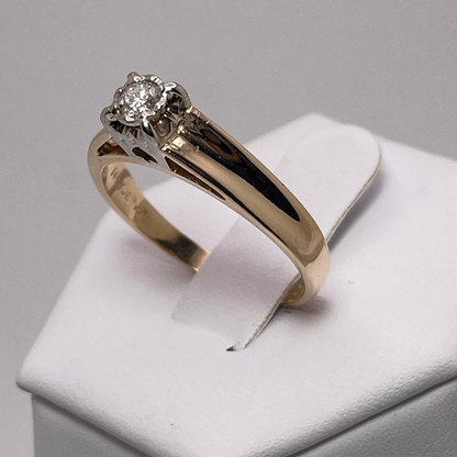 14k Yellow Gold Round Cut 0.14ct Diamond Solitaire Ring