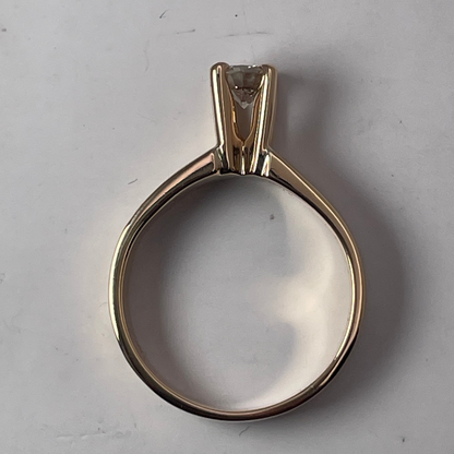 14k Yellow Gold Round Cut 35pt Diamond Solitaire Ring
