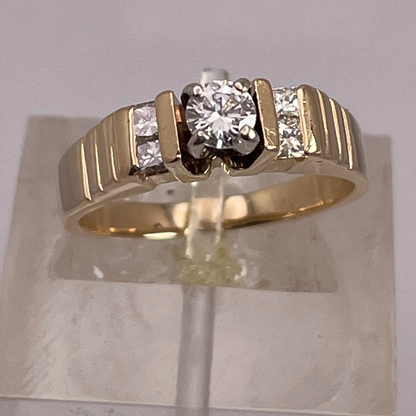 Lady's 14k Yellow Gold 0.39ct Diamond Engagement Ring