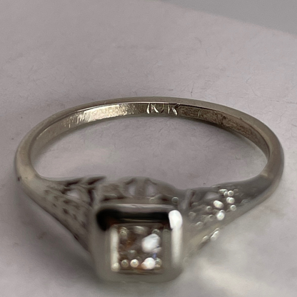 10k White Gold Round Cut 0.08ct Diamond Solitaire Ring
