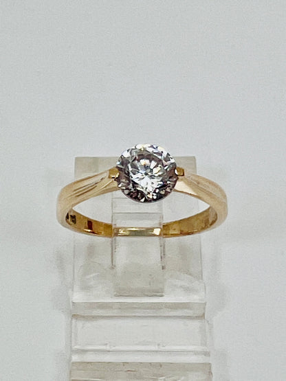 10k Yellow Gold Cubic Zirconia Ring