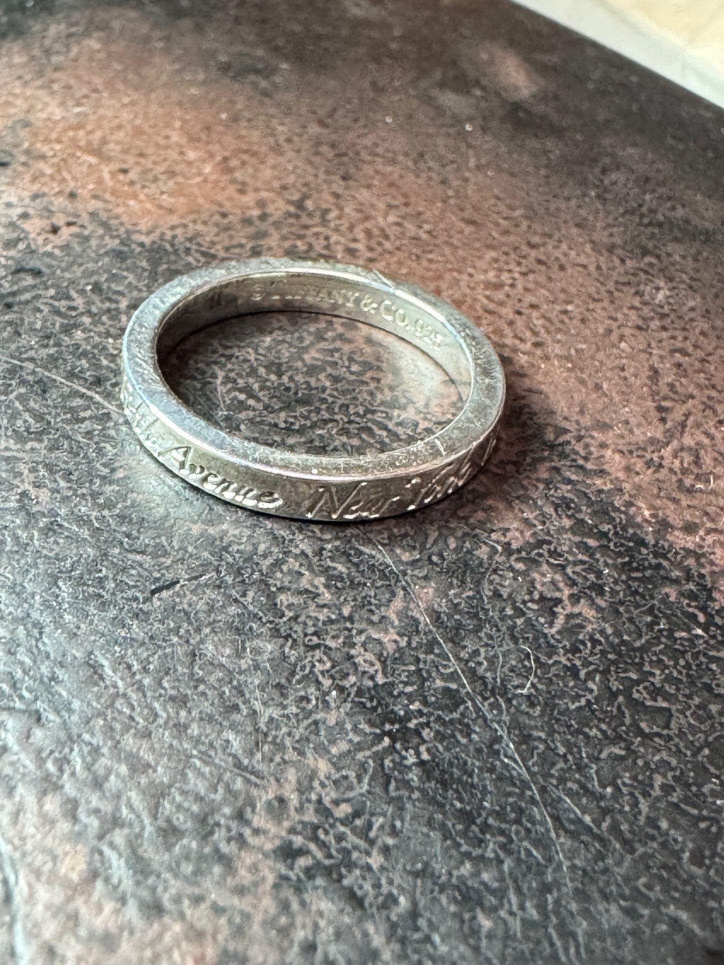 Genuine Tiffany & Co 727 5th Fifth Avenue NY Silver Ring