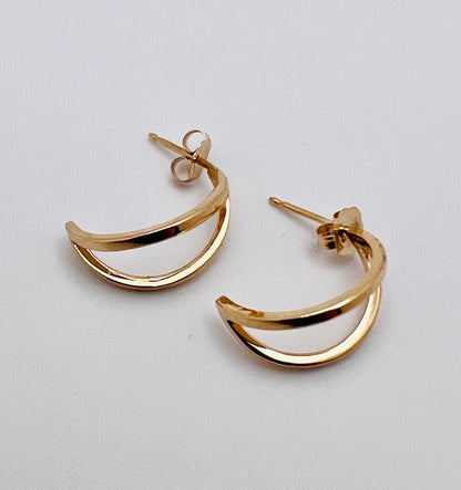 14k Solid Yellow Gold Crescent Moon Style Stud Earrings