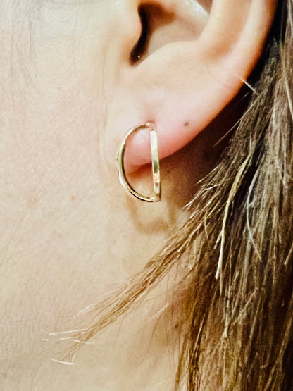 14k Solid Yellow Gold Crescent Moon Style Stud Earrings