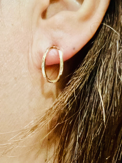 14k Solid Yellow Gold Crescent Moon Style Stud Earrings
