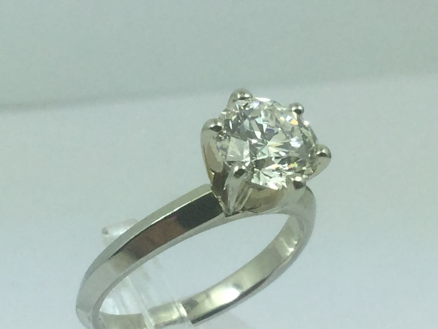 Vintage 19k White Gold 1.21ct Diamond Solitaire Engagement / Promise / Commitment Ring