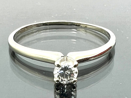 18k White Gold 17pt Diamond Solitaire Ring