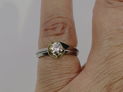 18k White Gold Round Cut 33pt Diamond Solitaire Ring Set