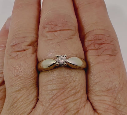 14k White Gold Round Cut 18pt Diamond Solitaire Ring
