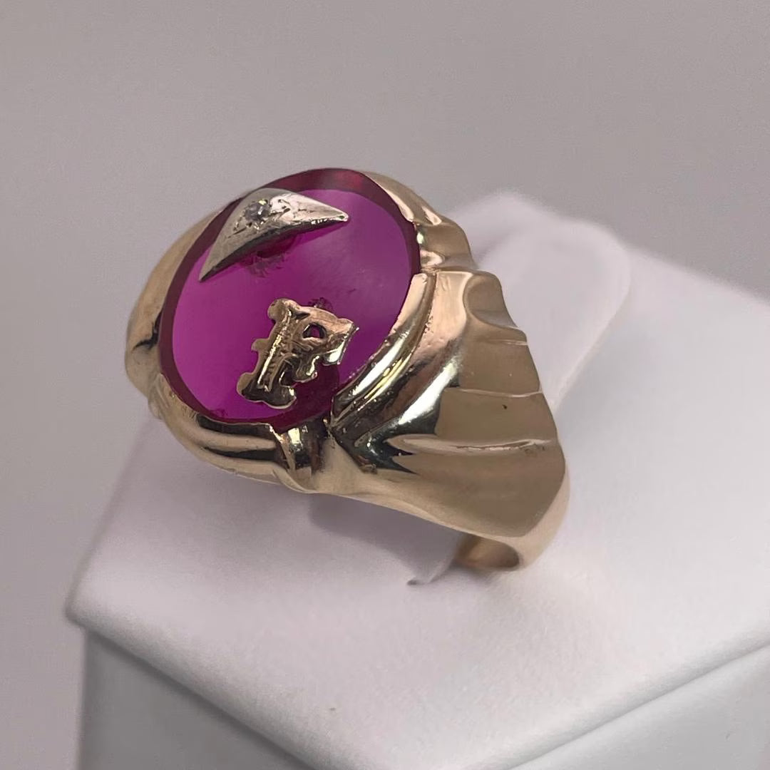Vintage 10k Gold “ F ” Initial Signet Triangle Crest Men’s Statement Ring Retro Gift Him