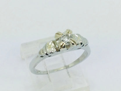18k White Gold Round Cut 17pt Diamond Vintage Ring