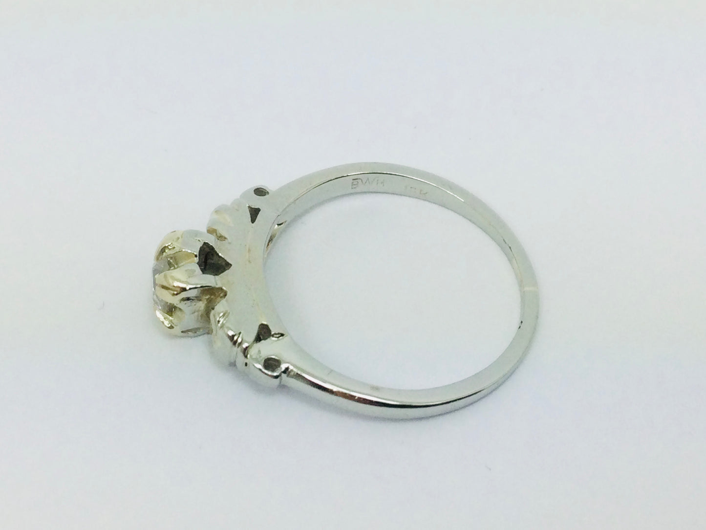 18k White Gold Round Cut 17pt Diamond Vintage Ring
