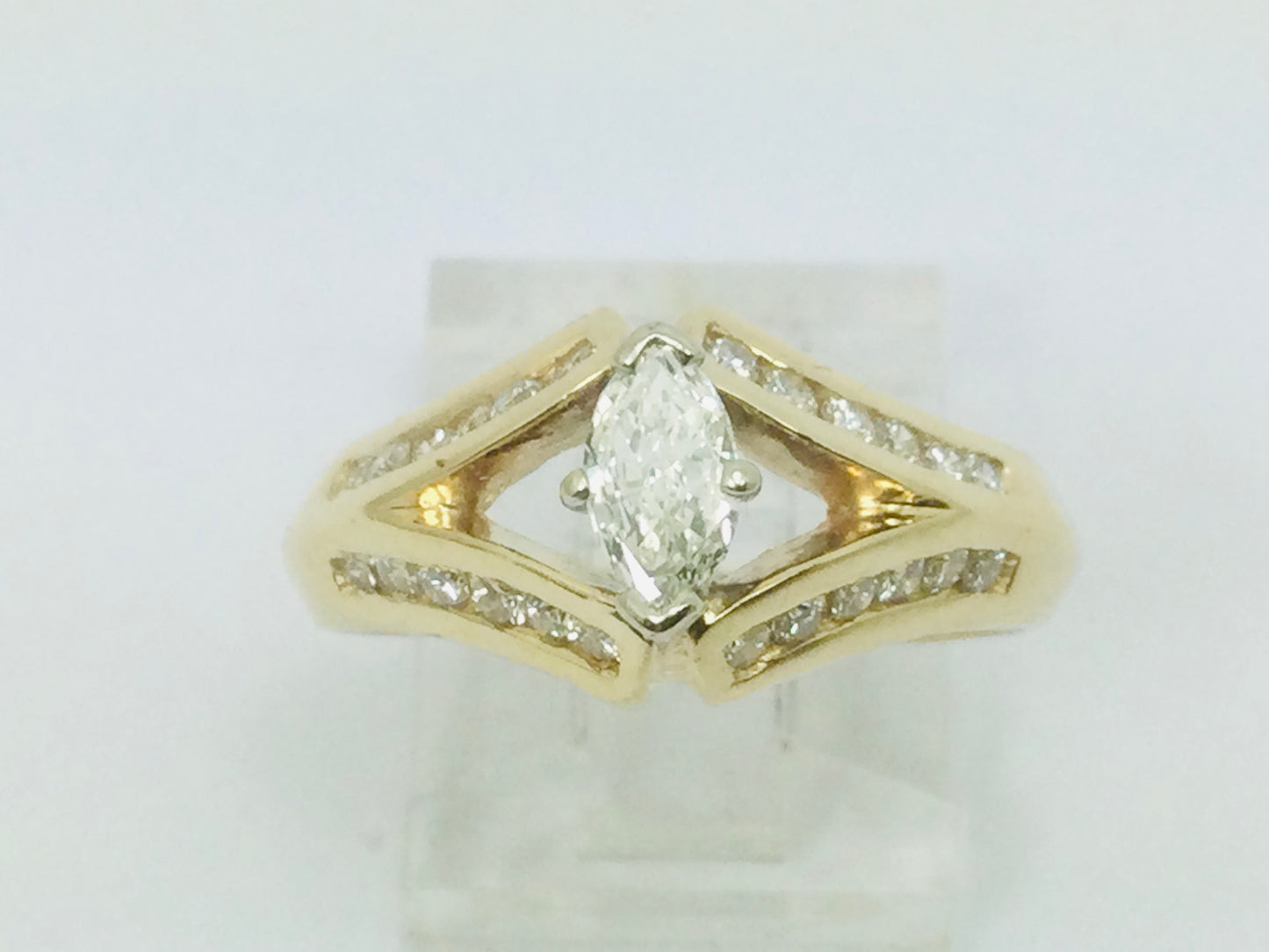 14k Yellow Gold Marquise Cut 0.86ct Diamond Ring