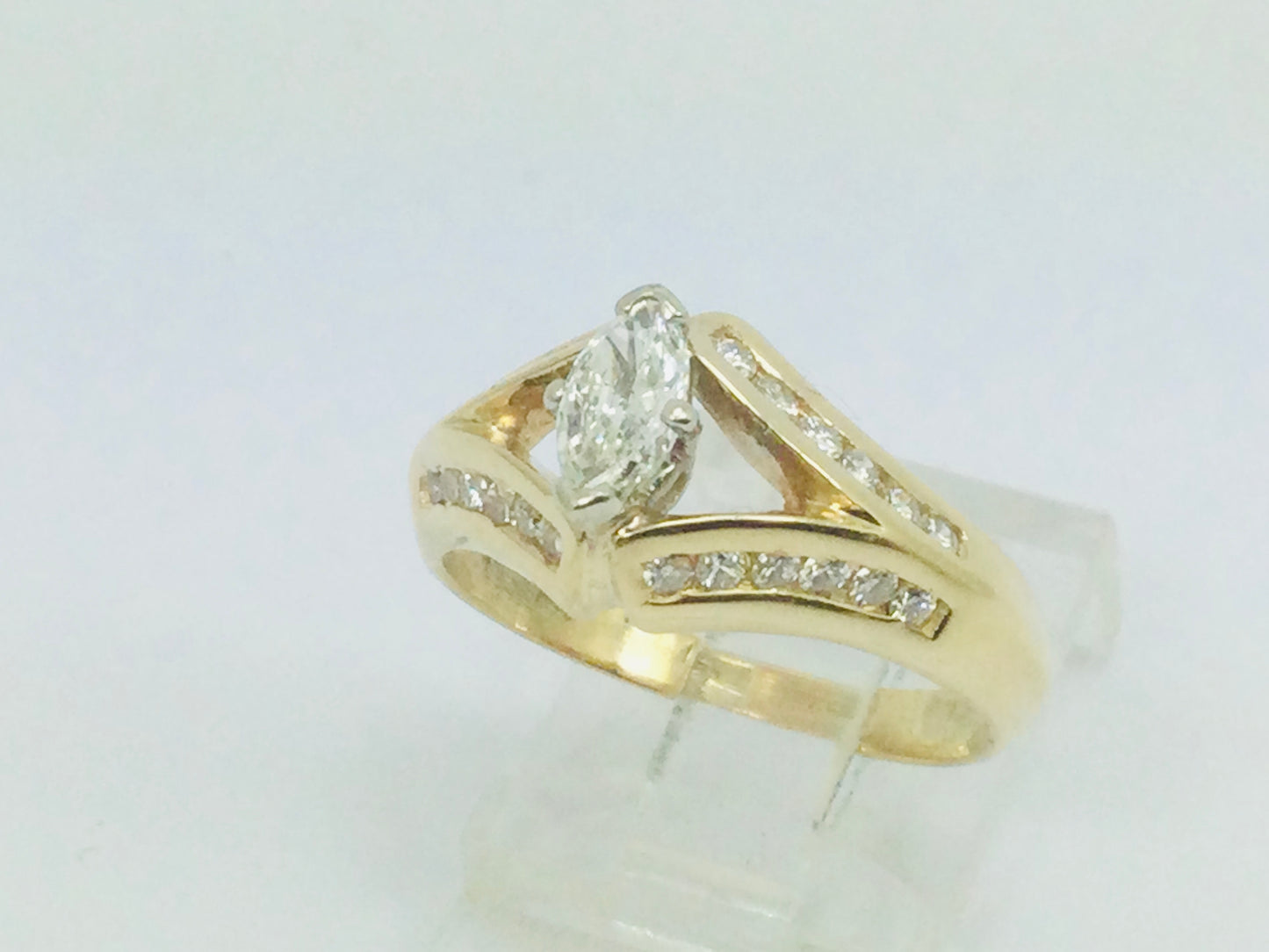 14k Yellow Gold Marquise Cut 0.86ct Diamond Ring