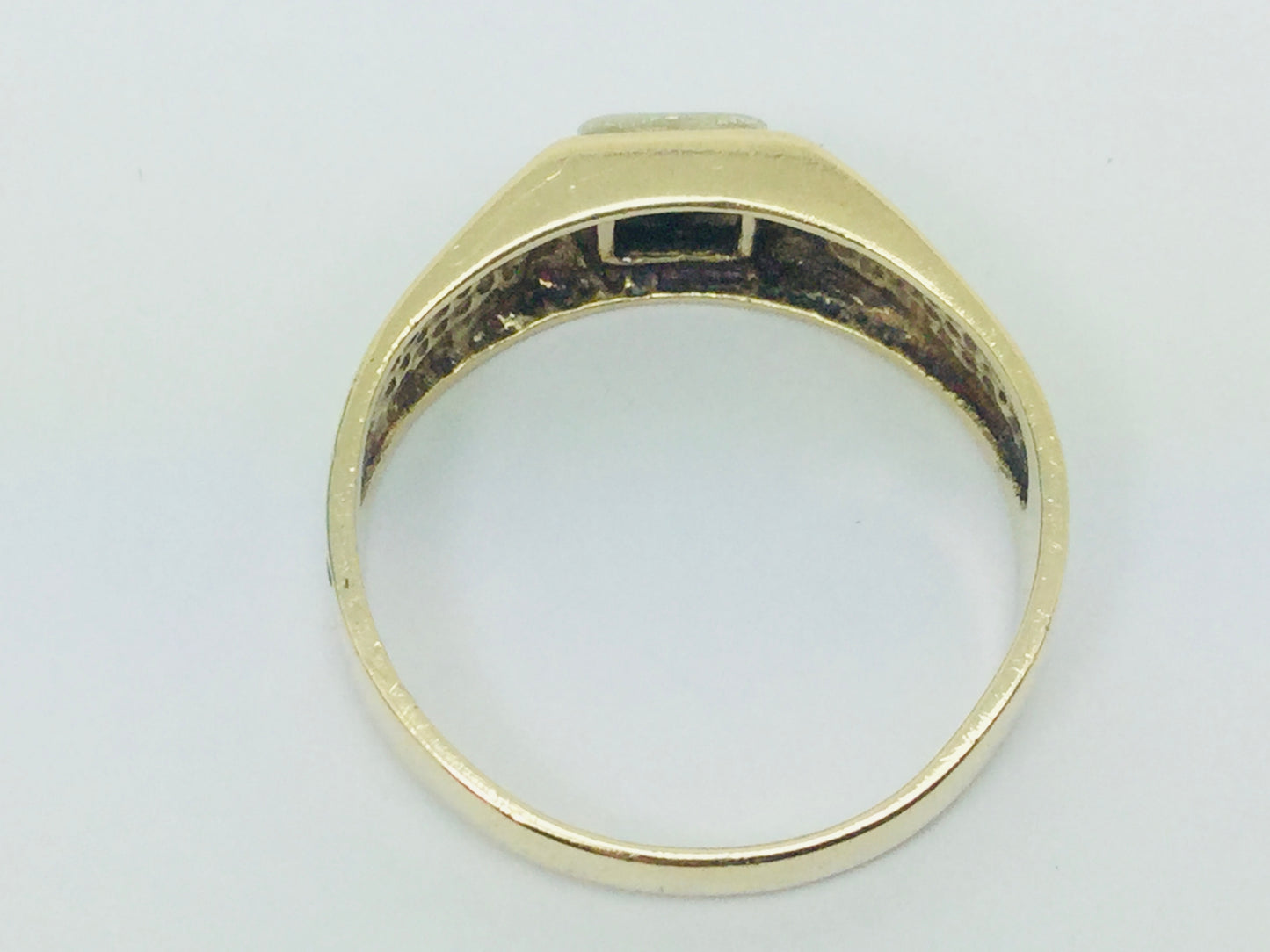 10k Yellow Gold Round Cut 4pt Diamond Solitaire Ring