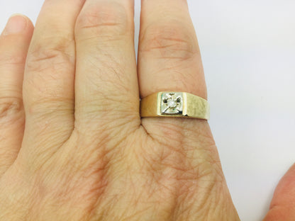 10k Yellow Gold Round Cut 4pt Diamond Solitaire Ring