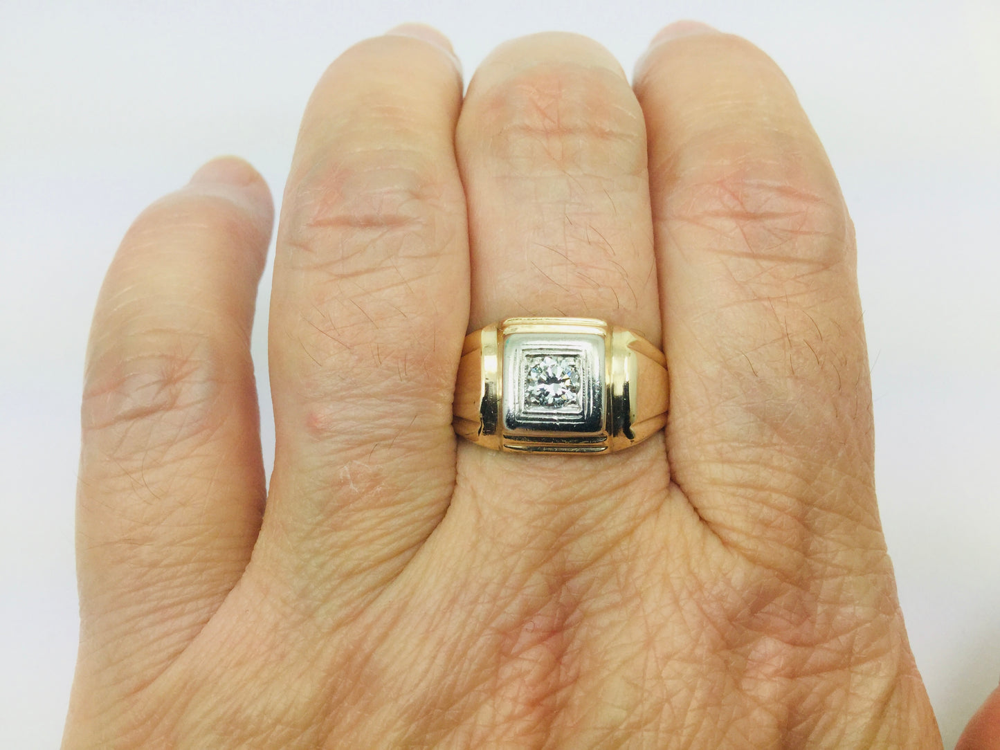 10k Yellow and White Gold Round Cut 25pt Diamond Solitaire Ring