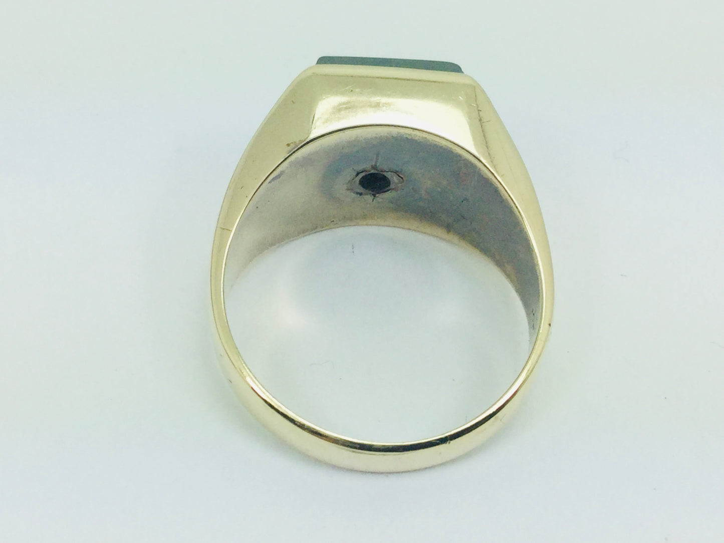 10k Yellow Gold Rectangular Cut Hematite and 11pt Diamond Ring