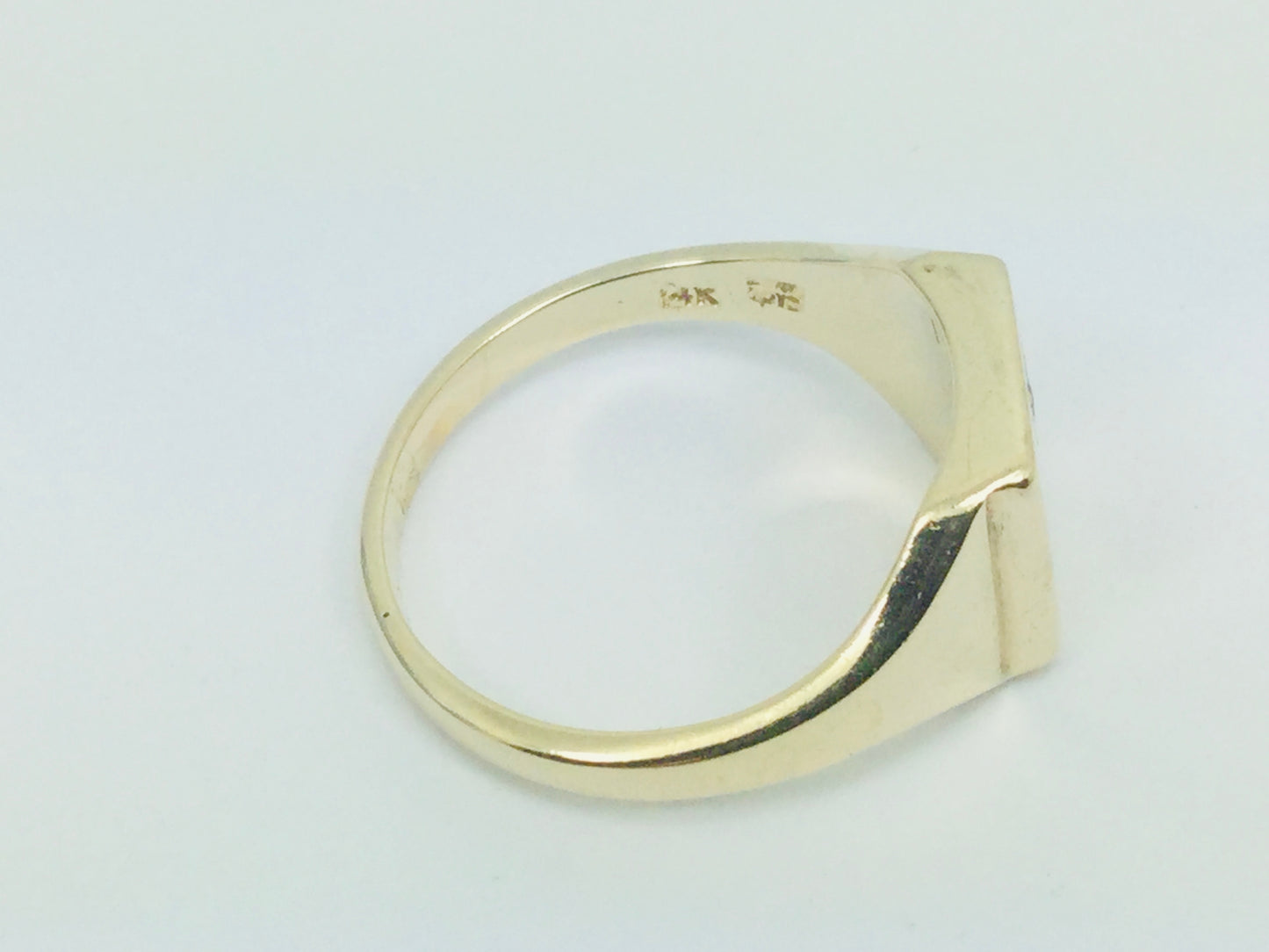 14k Yellow Gold Round Cut 4pt Ruby July Birthstone Initial 'W' Ring