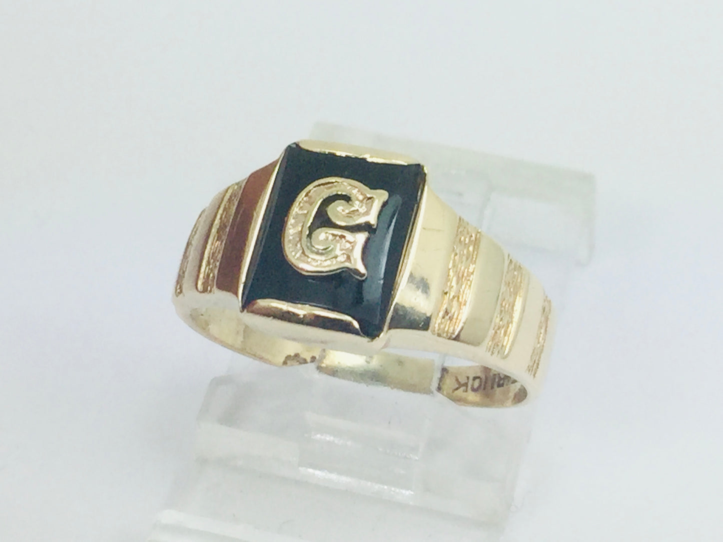 10k Yellow Gold Onyx Gold Letter 'G' Initial Ring