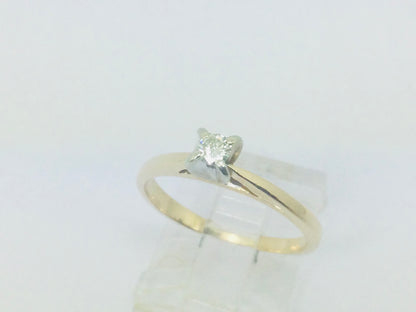 14k Yellow Gold Round Cut 10pt Diamond Solitaire Ring