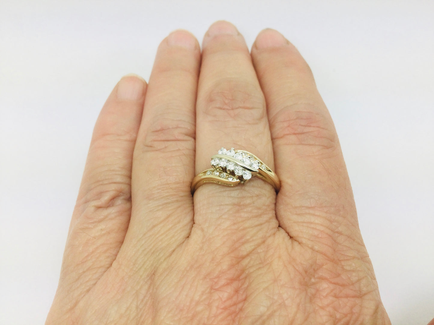 14k Yellow Gold 32pt Round Cut Diamond Row Set Ring