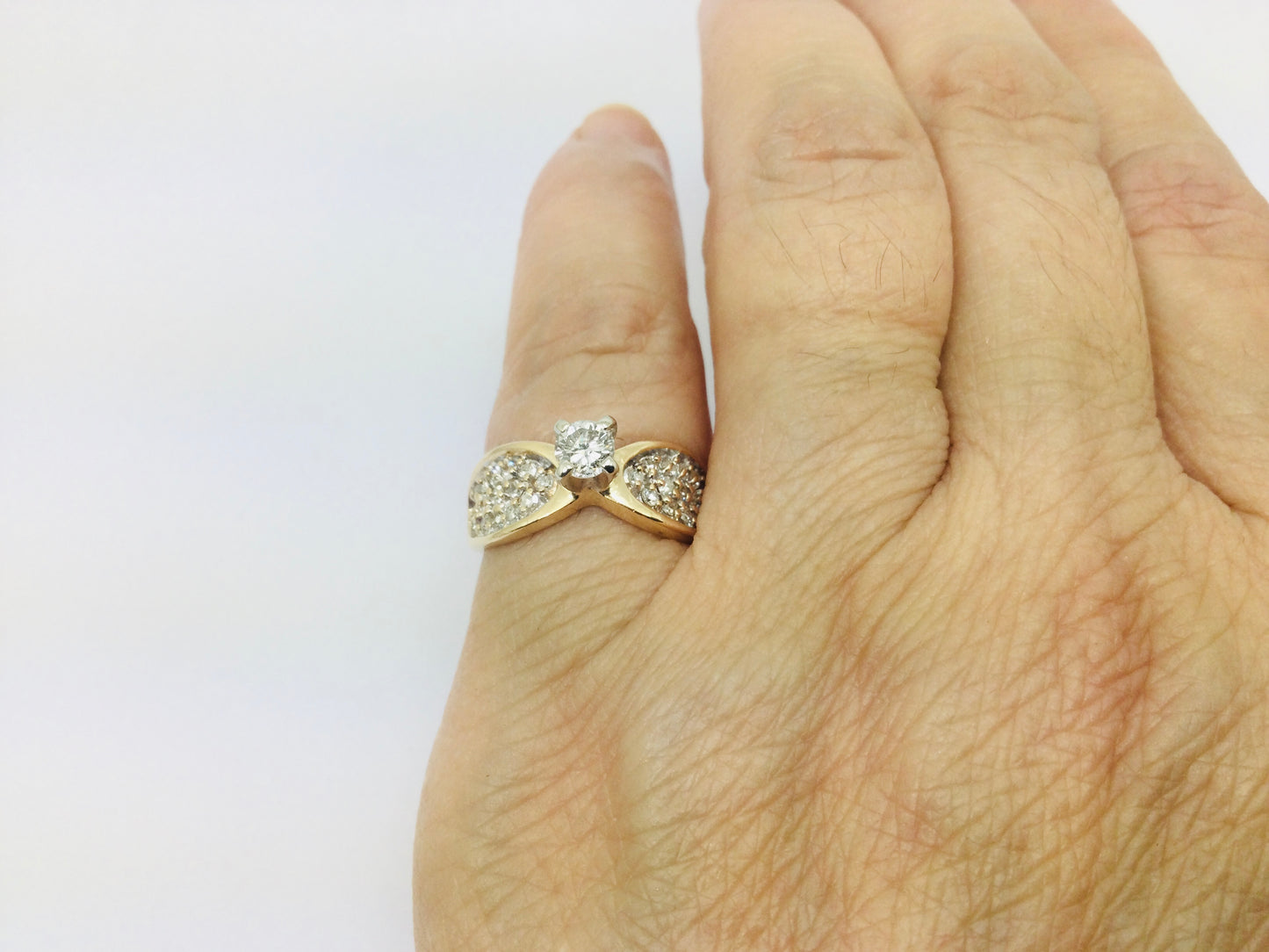 14k Yellow Gold Round Cut 35pt Diamond Cluster Ring