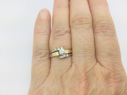 14k Yellow Gold Round Cut 0.26ct Diamond Solitaire Engagement and Wedding Ring Set