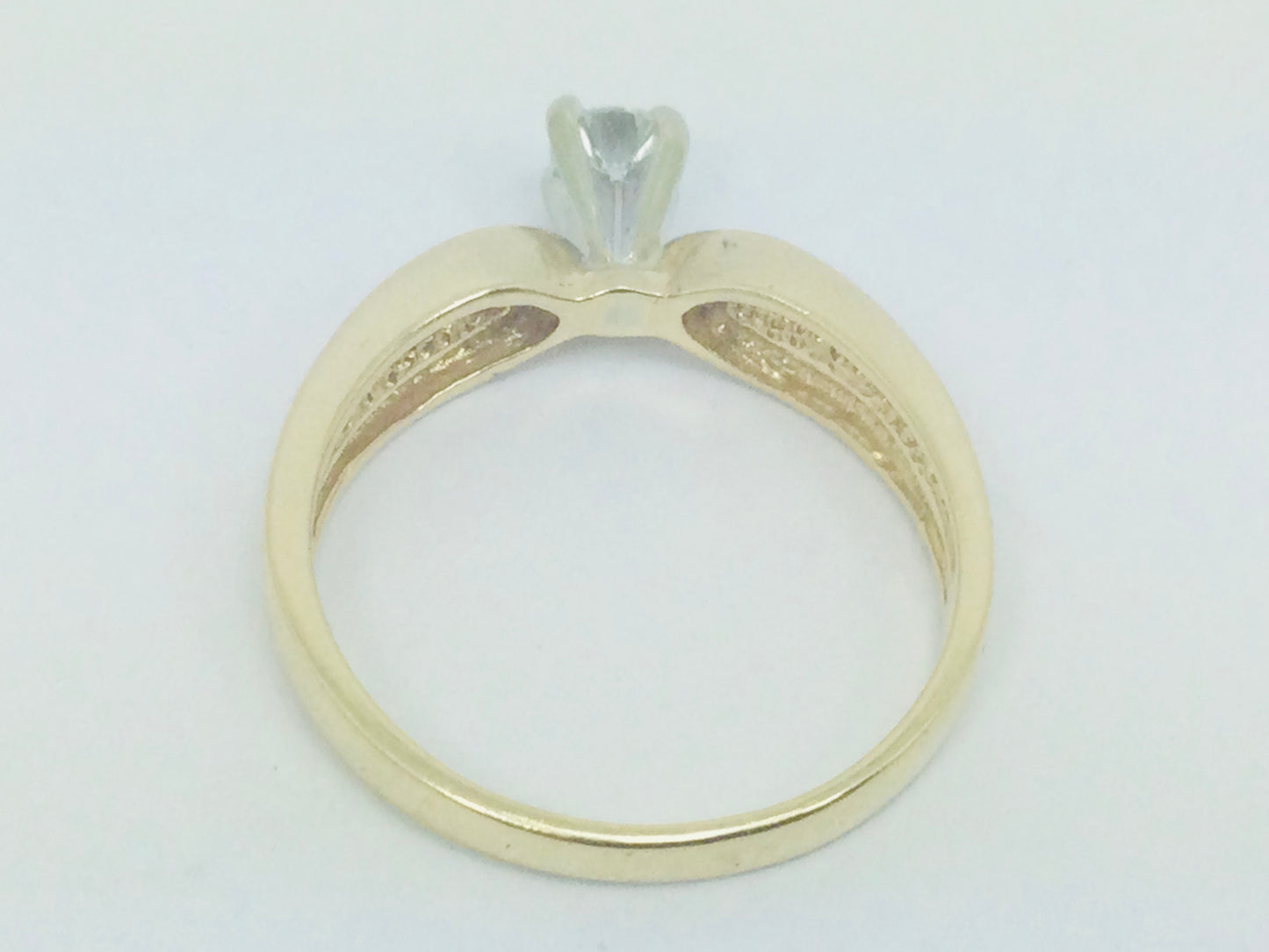 14k Yellow Gold Round Cut 22pt Diamond Solitaire Ring