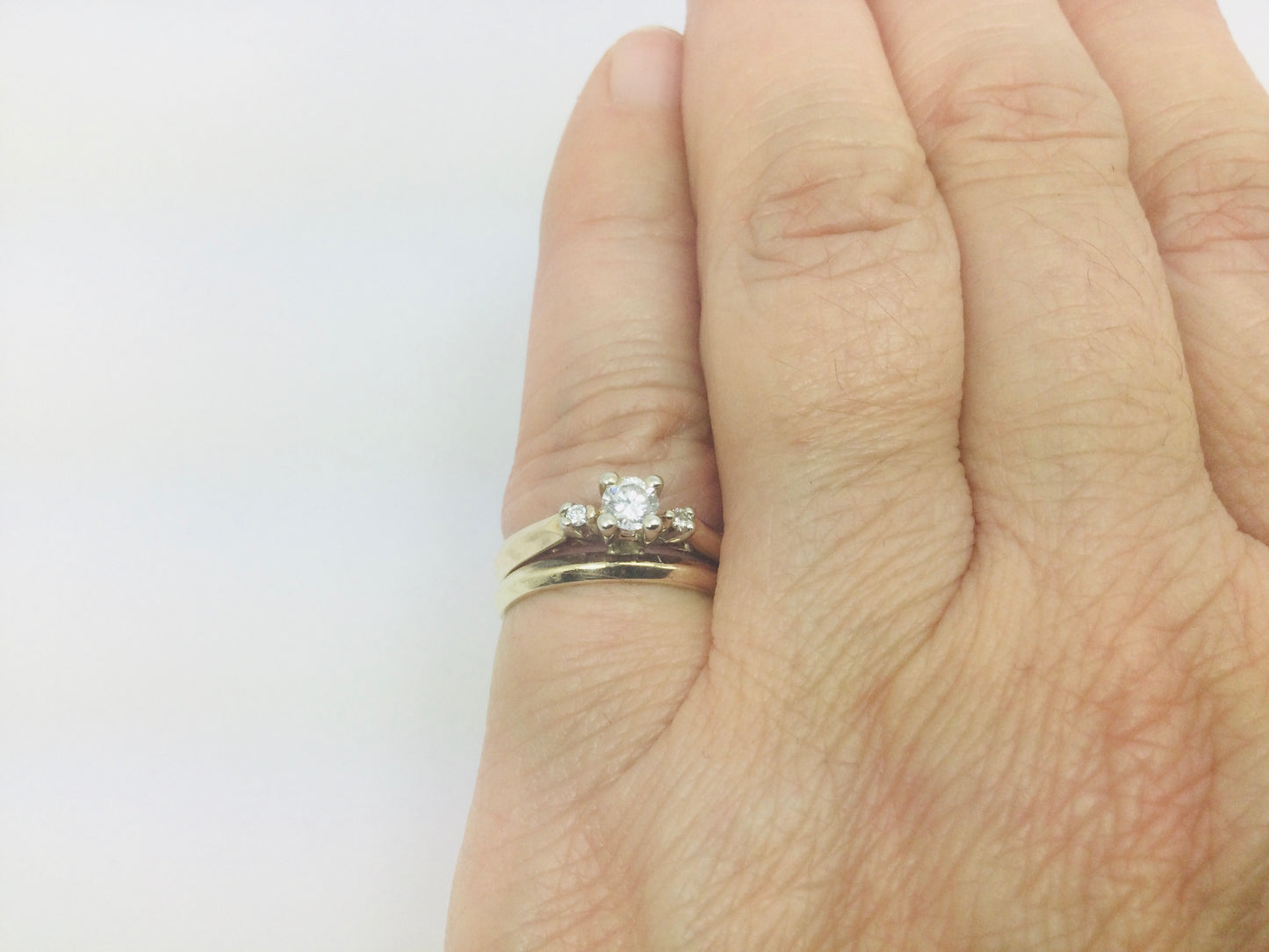 14k Yellow Gold Round Cut 0.21ct Diamond Engagement and Wedding Ring Set