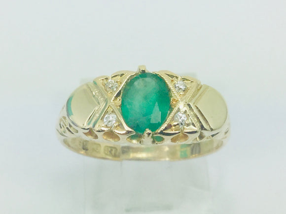 18k Yellow Gold Oval Cut 75pt Emerald May Birthstone & 6pt Diamond Ring