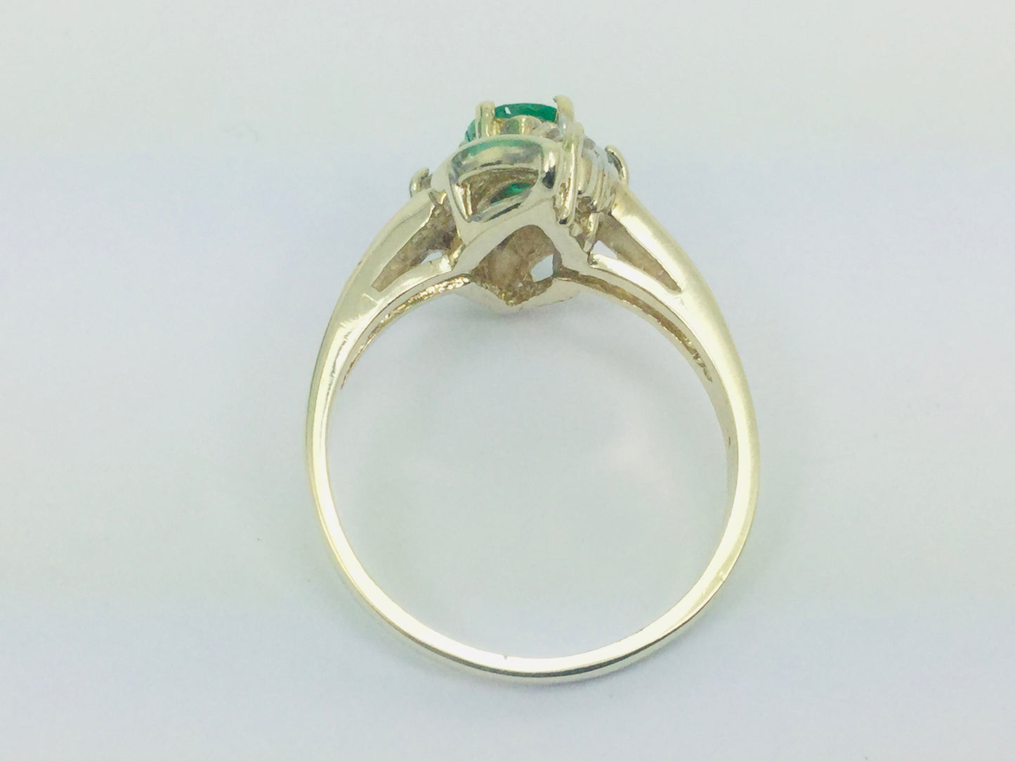10k Yellow Gold Oval Cut 50pt Emerald May Birthstone & 12pt Diamond Ring