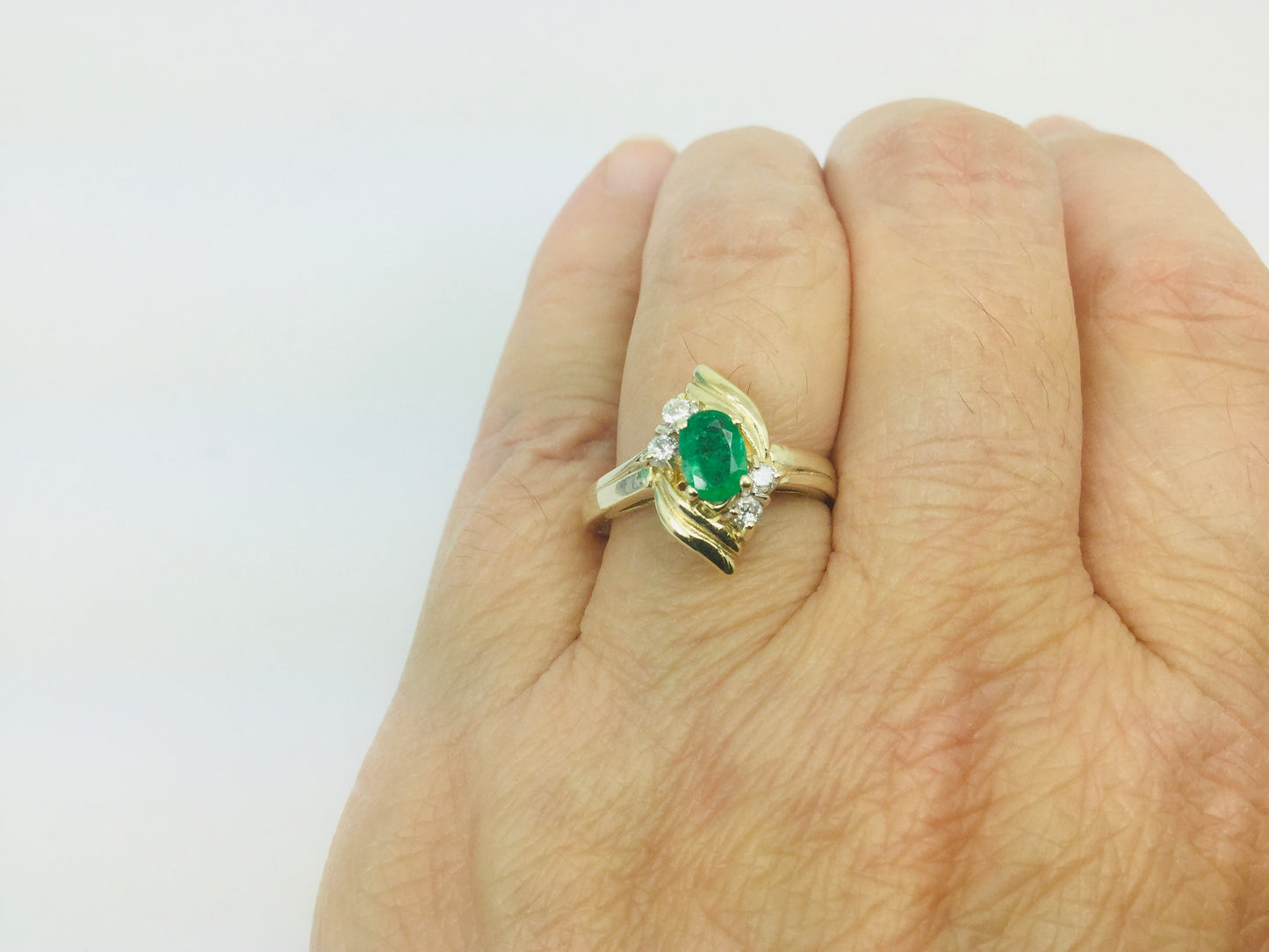 10k Yellow Gold Oval Cut 50pt Emerald May Birthstone & 12pt Diamond Ring