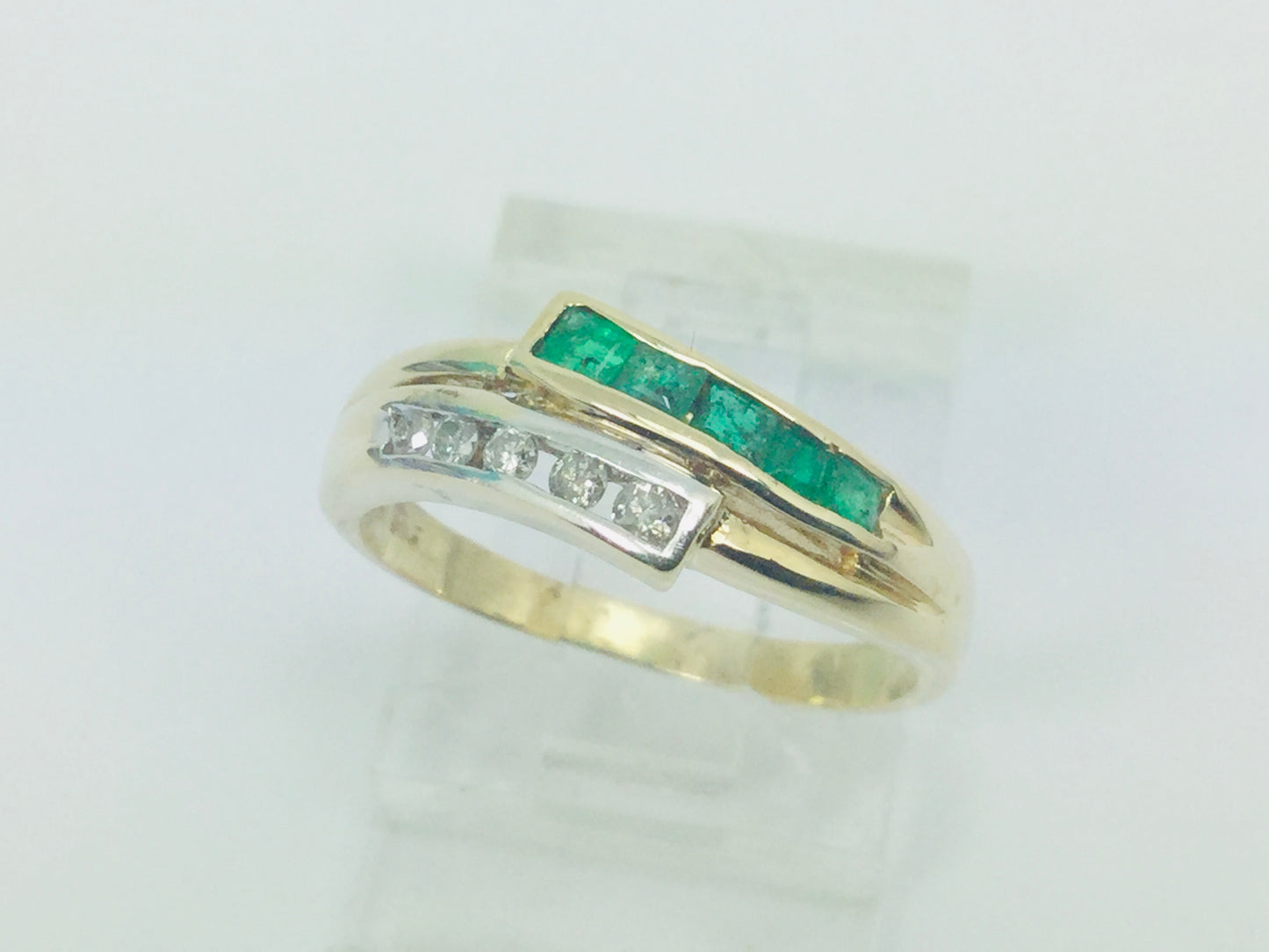 14k Yellow Gold Princess Cut 40pt Emerald May Birthstone & 10pt Round Cut Diamond Row Set Ring