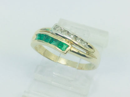 14k Yellow Gold Princess Cut 40pt Emerald May Birthstone & 10pt Round Cut Diamond Row Set Ring