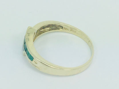 14k Yellow Gold Princess Cut 40pt Emerald May Birthstone & 10pt Round Cut Diamond Row Set Ring
