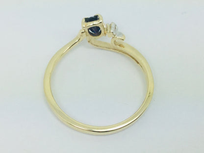 10k Yellow Gold Oval Cut 25pt Sapphire September Birthstone & 2pt Diamond Wave Ring