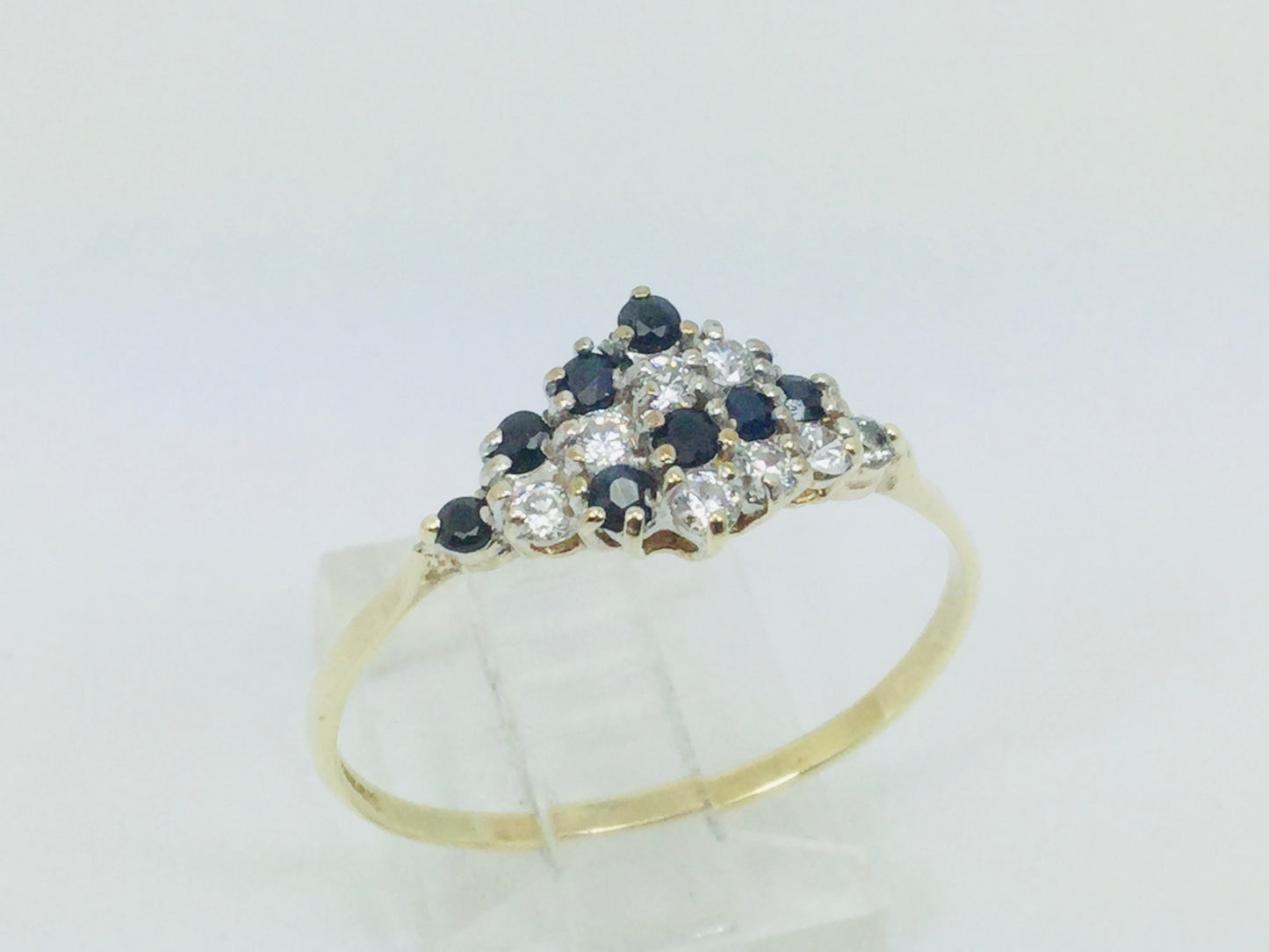 9k Yellow Gold Round Cut 24pt Sapphire September Birthstone & 24pt Cubic Zirconia (CZ) Row Set Ring